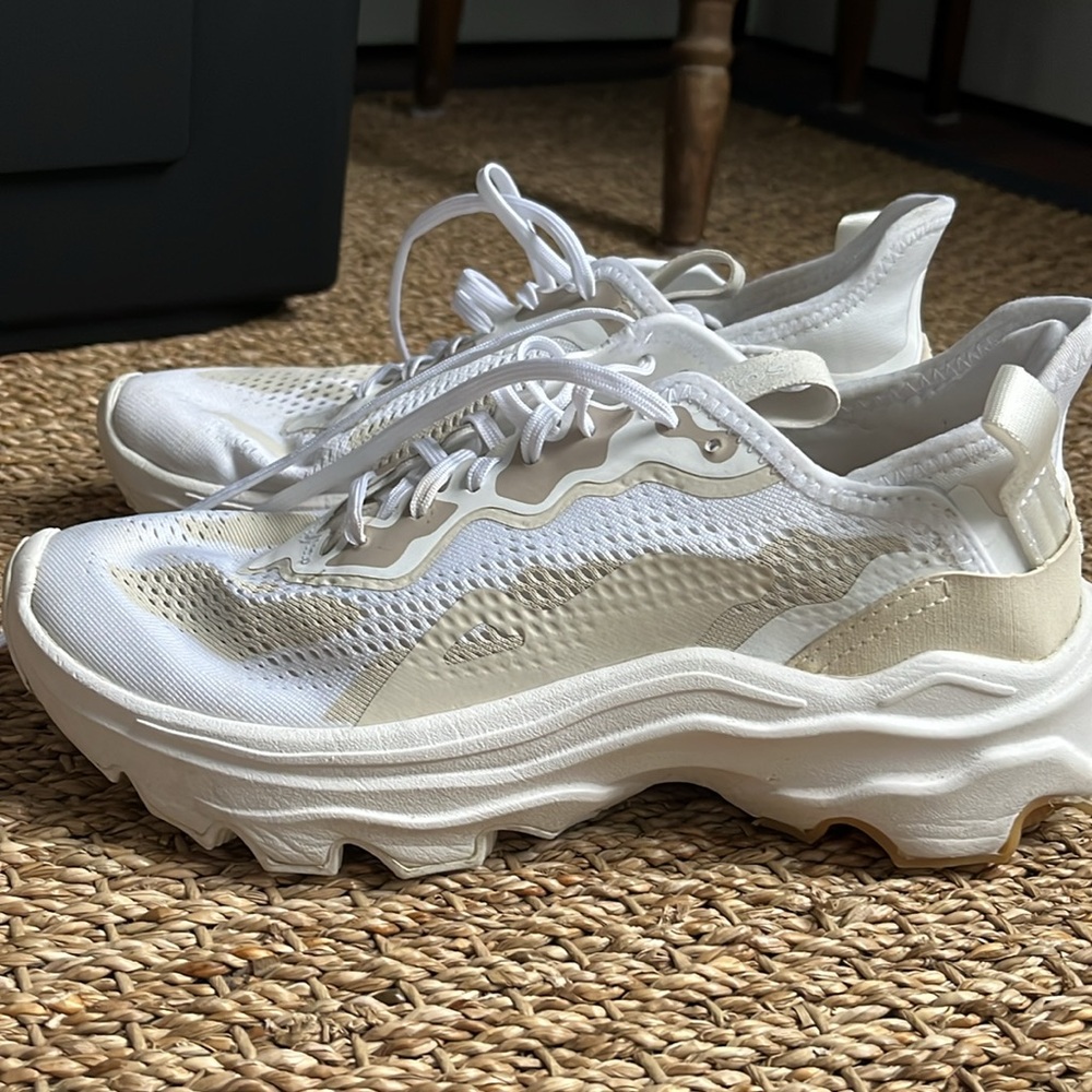 Sorel Kinetic Breakthrough Sneakers Size 8